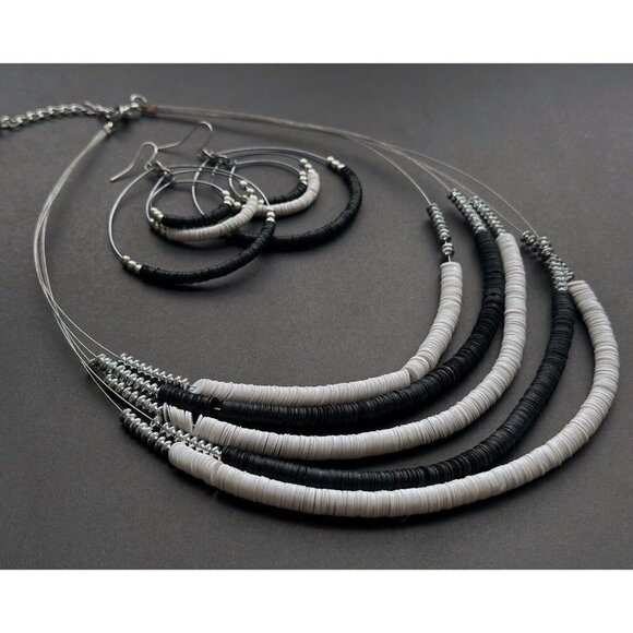 Unbranded Jewelry - JEWELRY SET black white small plastic round disks bead necklace & hoop earrings
